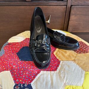Tod’s classic black leather loafers size 6 36 1/2 shoes dress career
